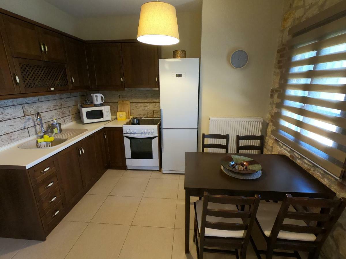 Holliday Stone Villa Psakoudia Bagian luar foto
